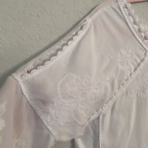 Spiaggia Dolce White Lace Embroidered Cold Shoulder Blouse Women's Size M - Picture 5 of 10